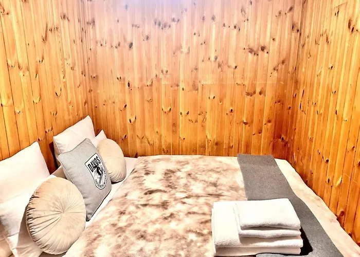 Chalet Horn Trailside Retreat *